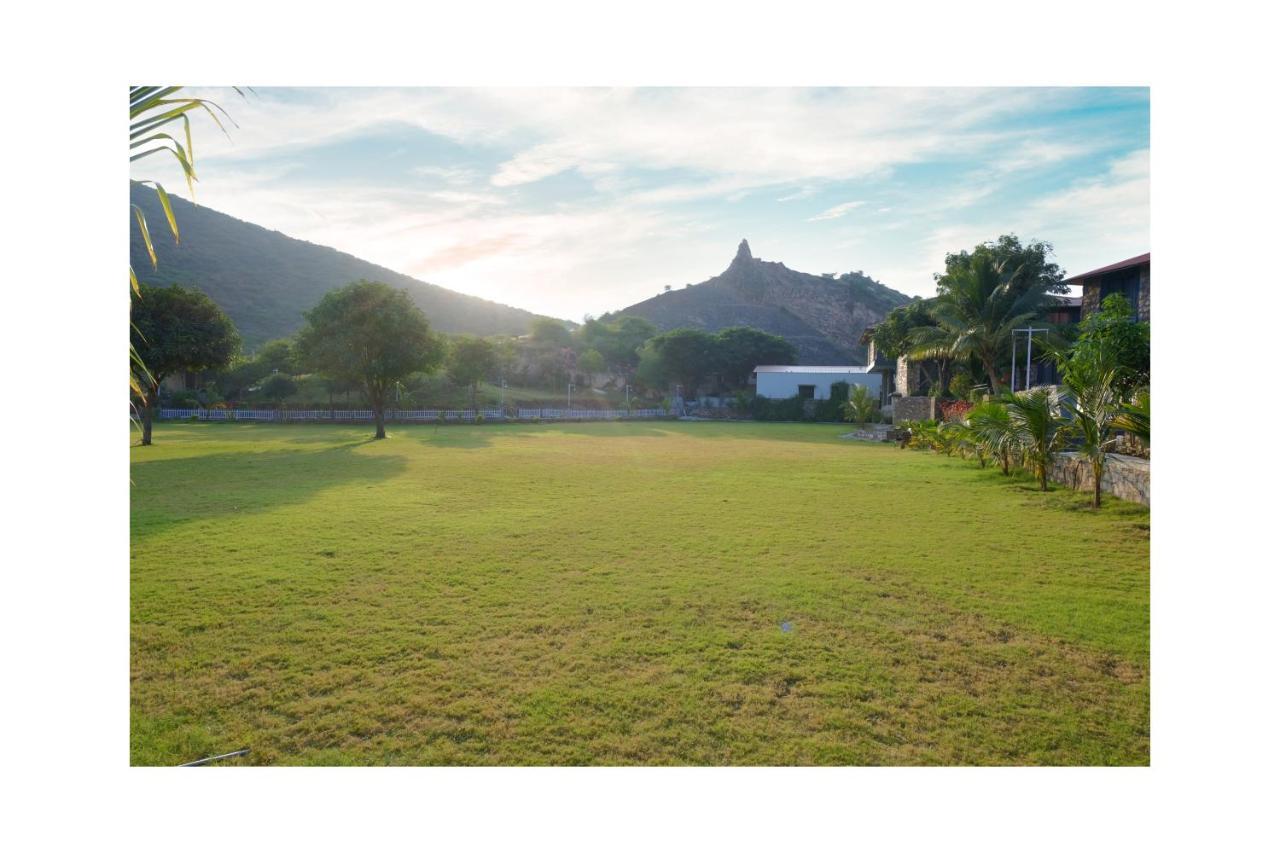 The Divine Hills Resort Nāi Exterior foto