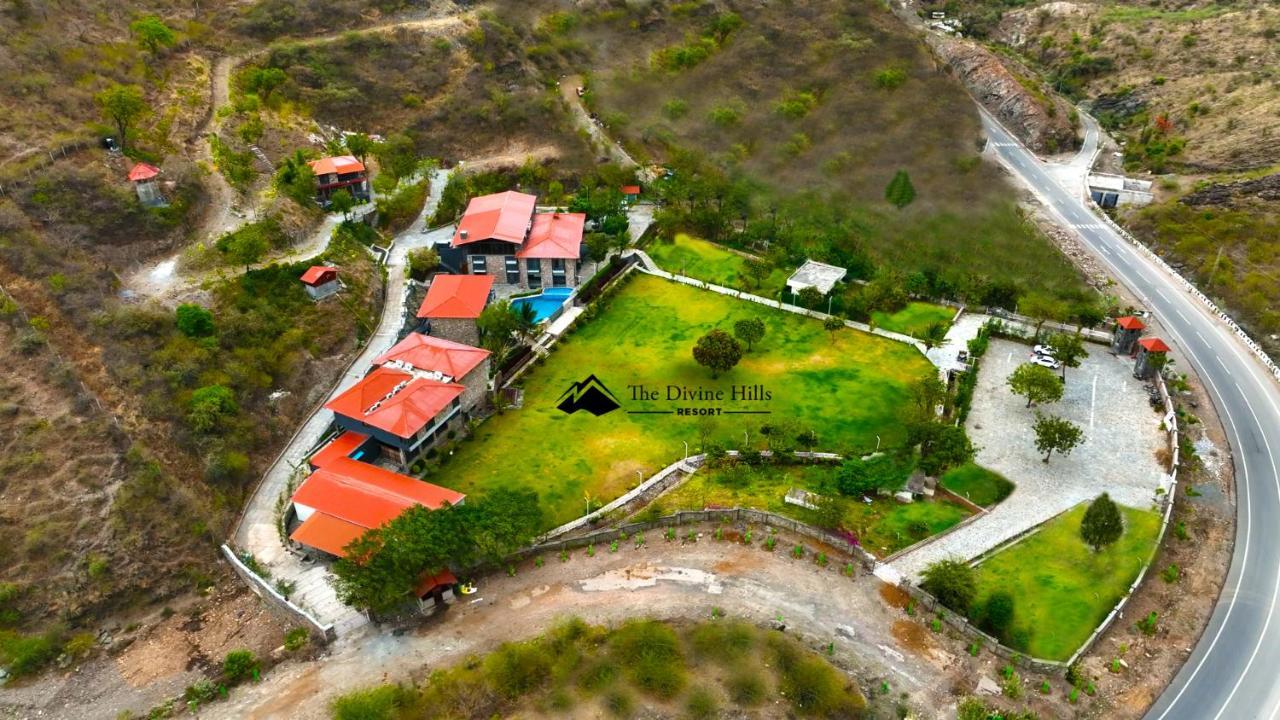 The Divine Hills Resort Nāi Exterior foto