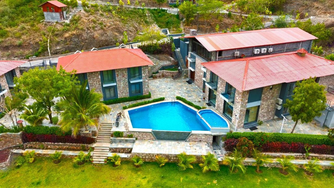 The Divine Hills Resort Nāi Exterior foto