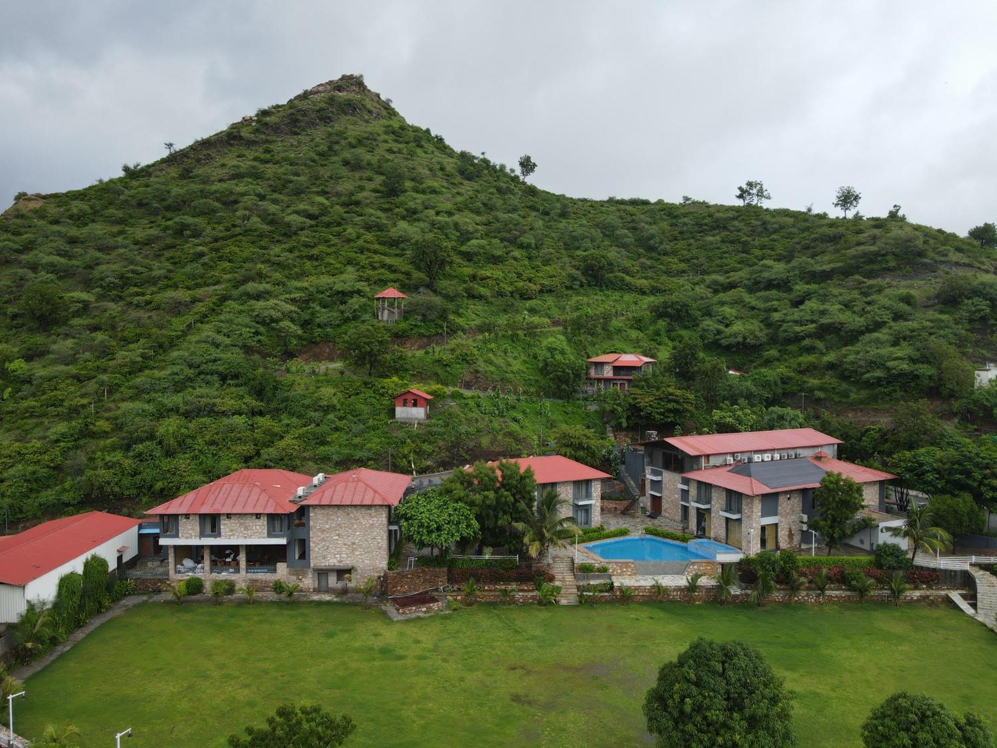 The Divine Hills Resort Nāi Exterior foto